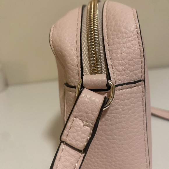Michael Kors Hello Gorgeous- blush pink crossbody bag - Picture 3 of 10